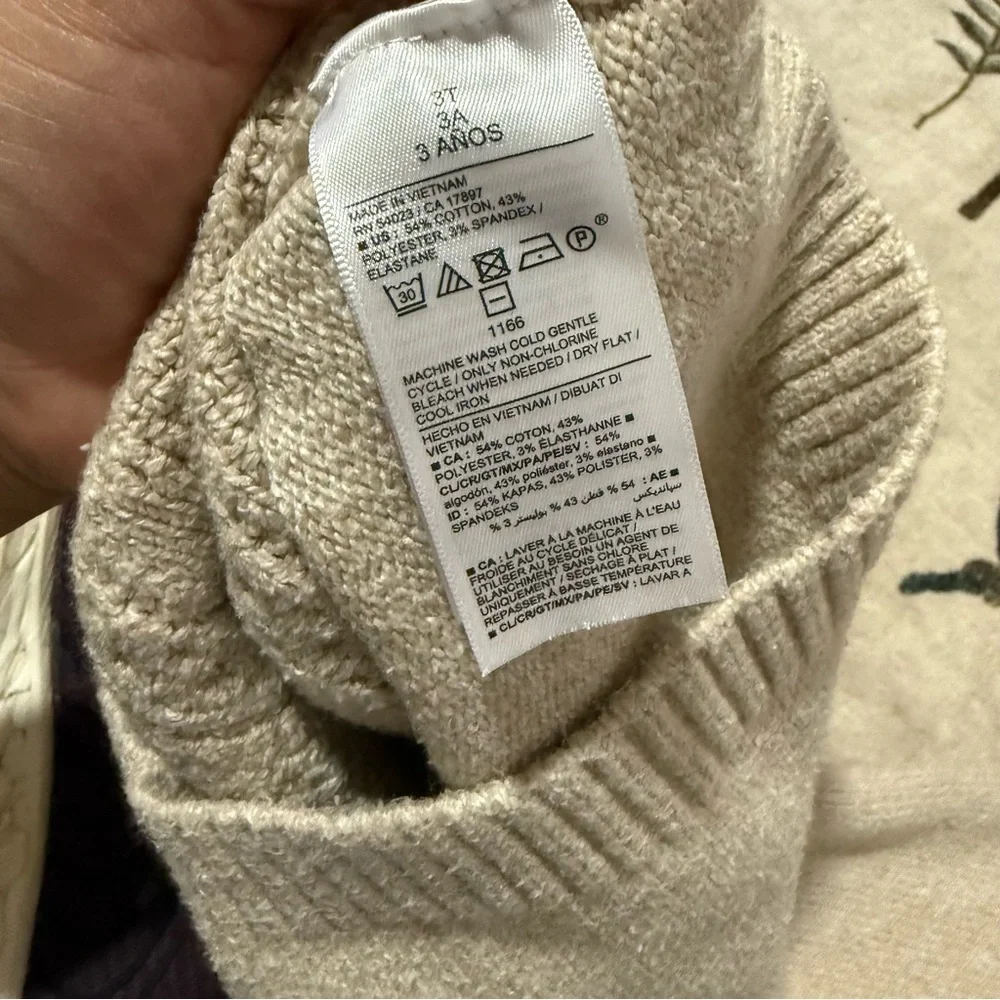 Old Navy Beige Cable Knit Sweater 3T